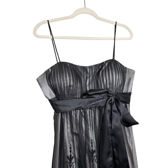 SL Fashions Black & Silver Babydoll Sheer Lace Cocktail Dress | Size 14 - Picture 4 of 13